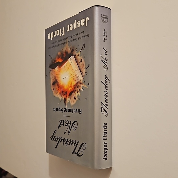 Thursday Next Jasper F forde Viking Publisher Home Accents Cofffe Table Books - Picture 8 of 13